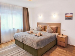 Falk Homes- Home 2, Luxus City Apartment, ideal für Geschäftsreisende & Familien - 80qm mit Balkon, Arbeitsplatz & Parkplatz im Zentrum Nürnbergs, nahe Messe